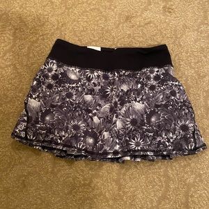 Lululemon girls skirt ECU